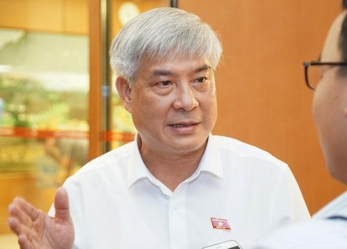 Lanh dao Son La keu goi can bo mua diem cho con 'hay tu nhan di' hinh anh