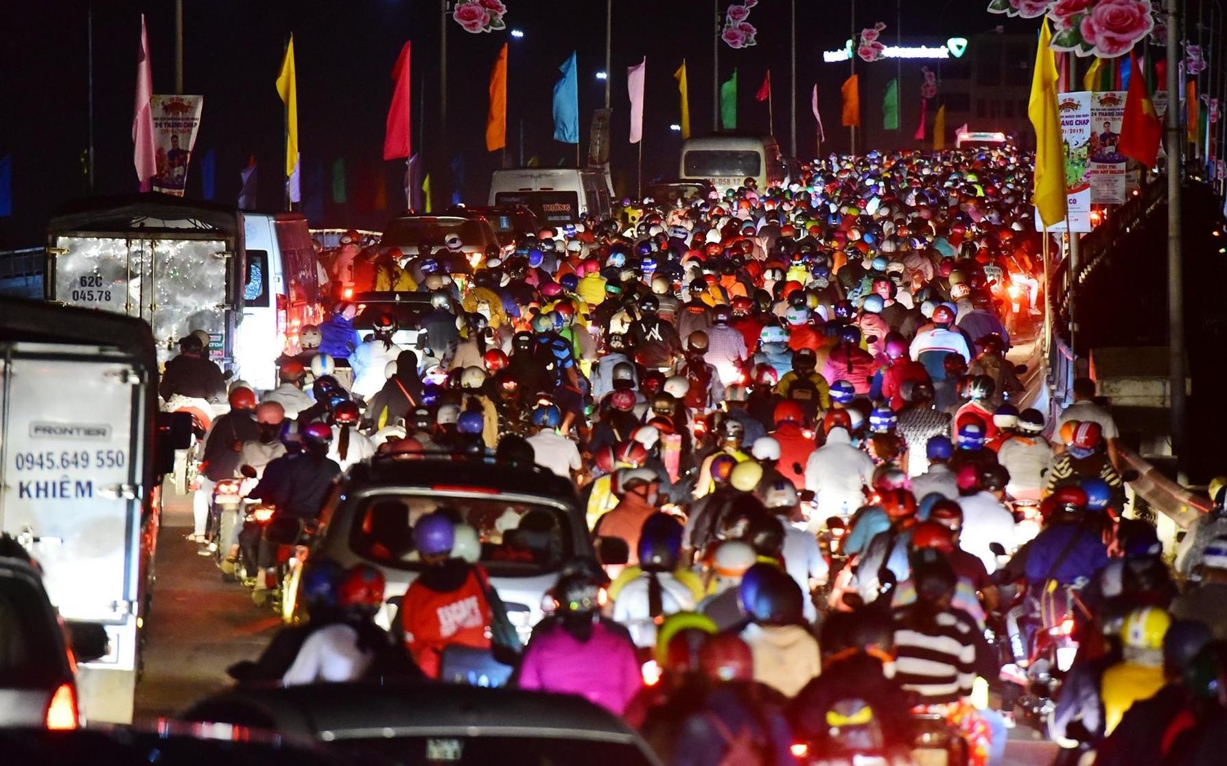 Ke hoach xay cao toc lien hoan 'giai cuu' giao thong mien Tay hinh anh