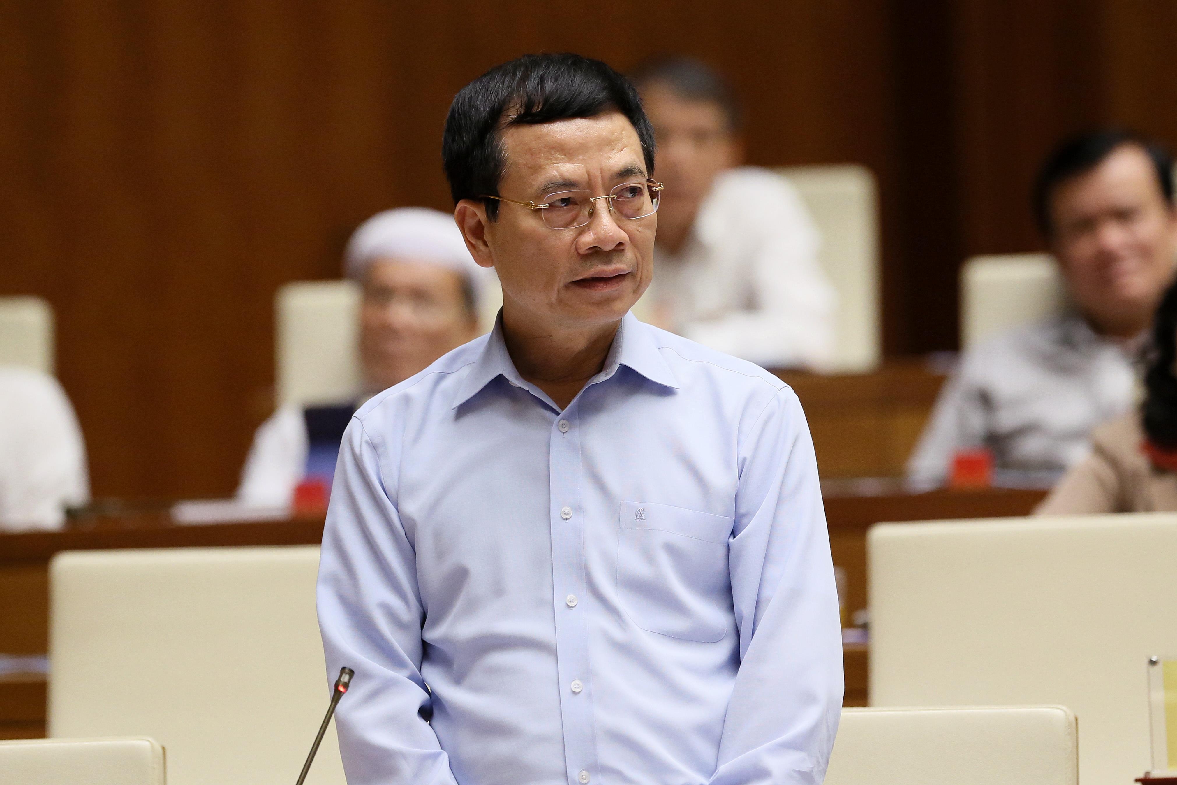 Bộ trưởng Nguyễn Mạnh Hùng ảnh 1 Bo truong Nguyen Manh Hung anh 1