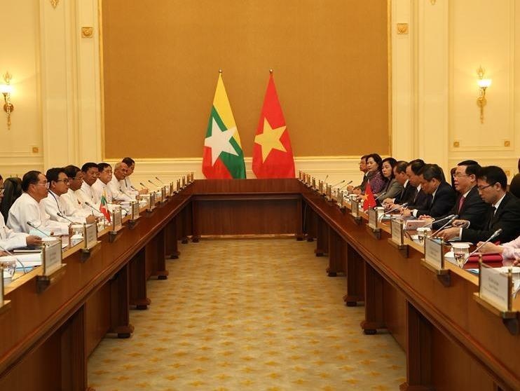 De nghi Myanmar don gian hoa thu tuc thong quan cho hang hoa Viet Nam hinh anh