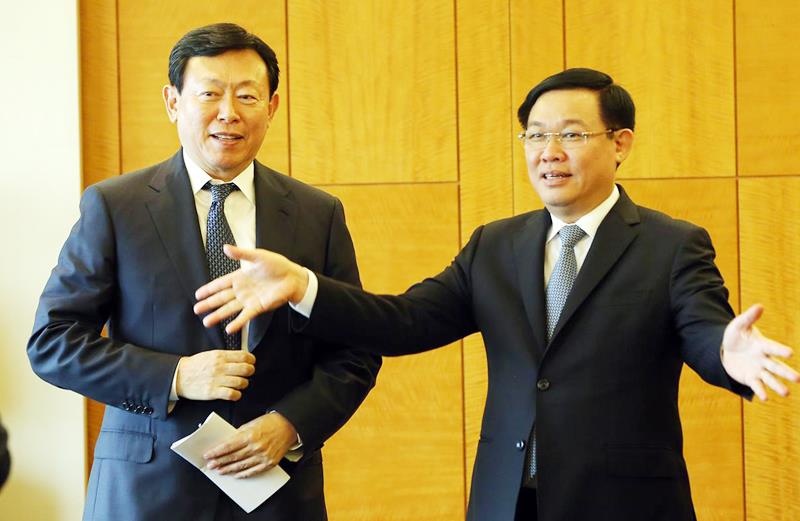 Pho thu tuong muon Han Quoc chon Viet Nam la 'cu diem' chinh de dau tu hinh anh