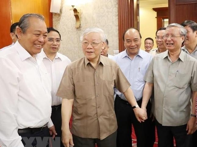 Tong bi thu, Chu tich nuoc Nguyen Phu Trong chu tri hop Bo Chinh tri hinh anh