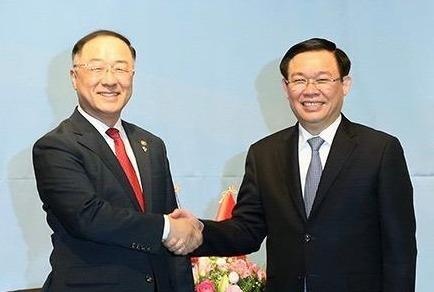 Cuoc doi thoai dau tien ve kinh te cua hai Pho thu tuong Viet - Han hinh anh