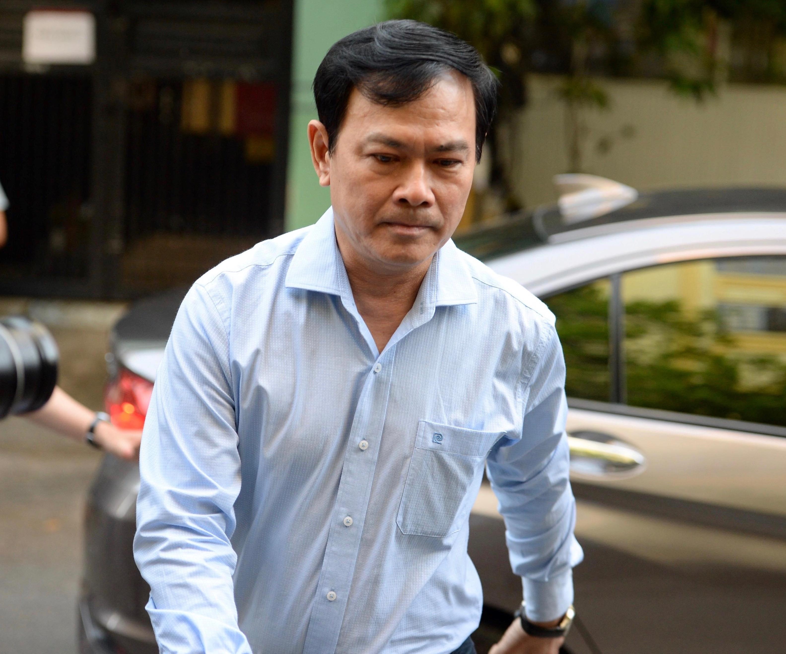 'Con ong Nguyen Huu Linh phai tam nghi hoc vi viec cua cha' hinh anh