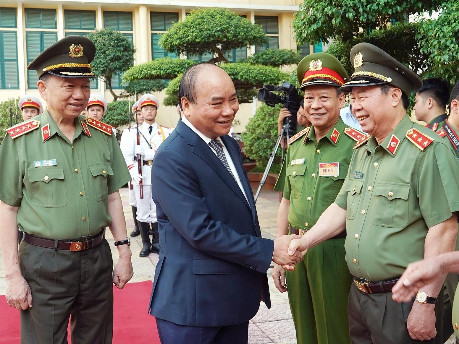 Thu tuong yeu cau Bo Cong an xu nghiem vi pham trong cong tac can bo hinh anh