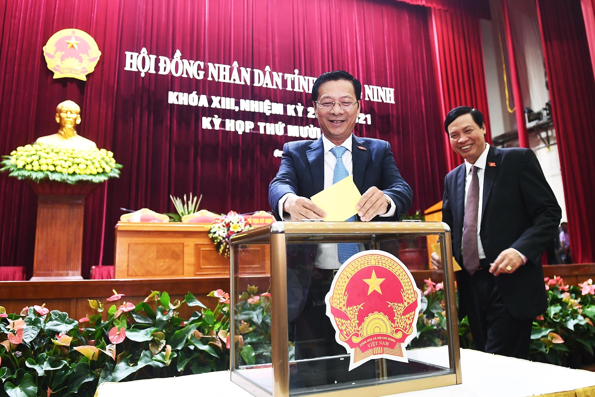 Chủ tịch Quảng Ninh ảnh 1 Chu tich Quang Ninh anh 1