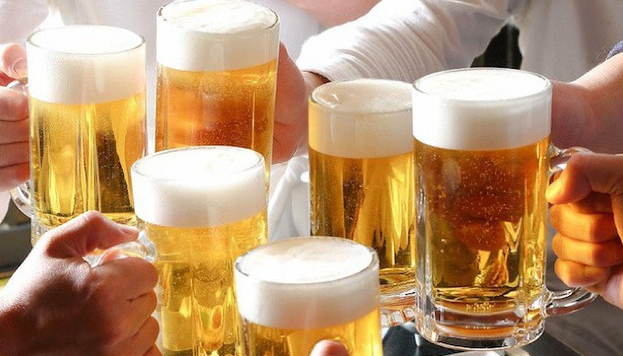 Cam triet de uong ruou, bia truoc va trong khi lai xe tu 1/1/2020 hinh anh