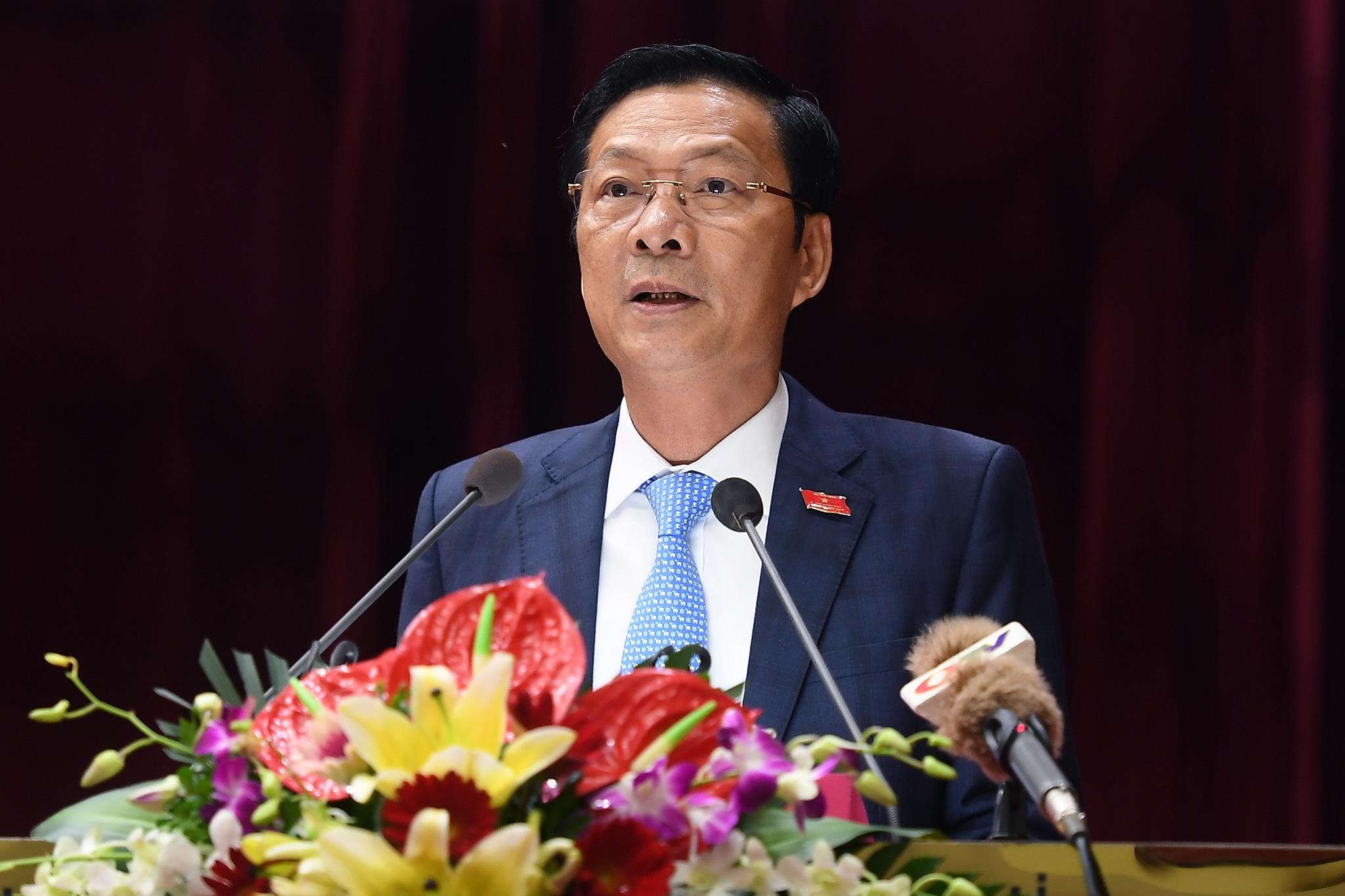 Quang Ninh hop bat thuong bau Chu tich HDND, Chu tich UBND hinh anh