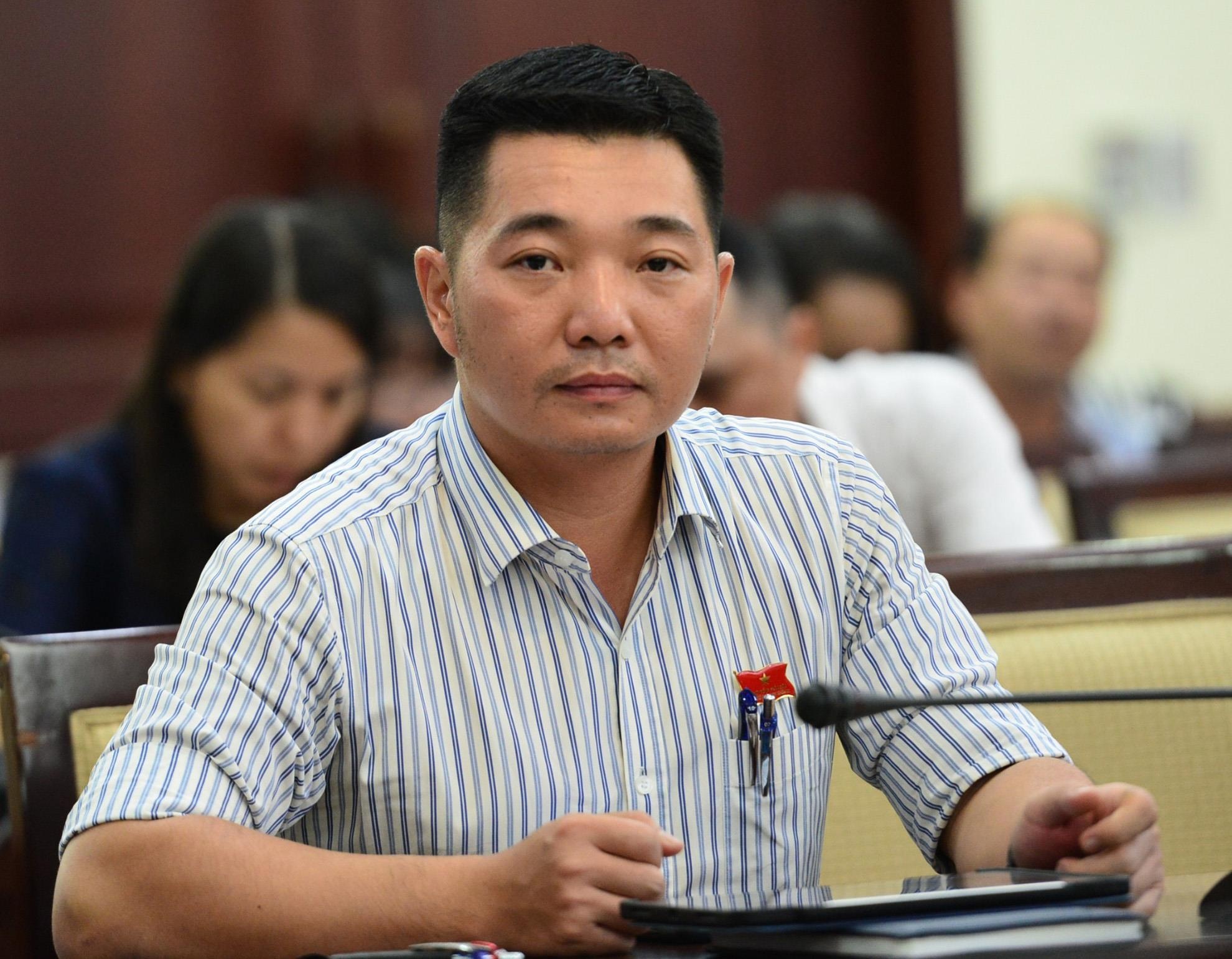 Ong Le Truong Hai Hieu: Nen cho dan xay nha tam khi chua thu hoi dat hinh anh