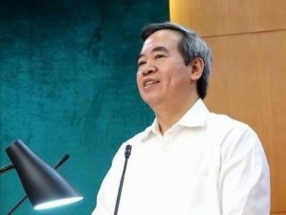 Ban Kinh te Trung uong hoan thanh nhieu de an lon trinh Bo Chinh tri hinh anh