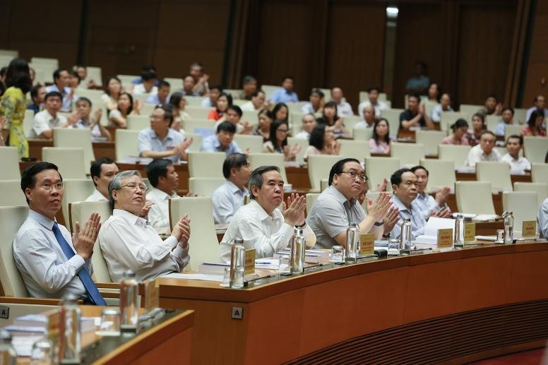 Thuong truc Ban Bi thu anh 2