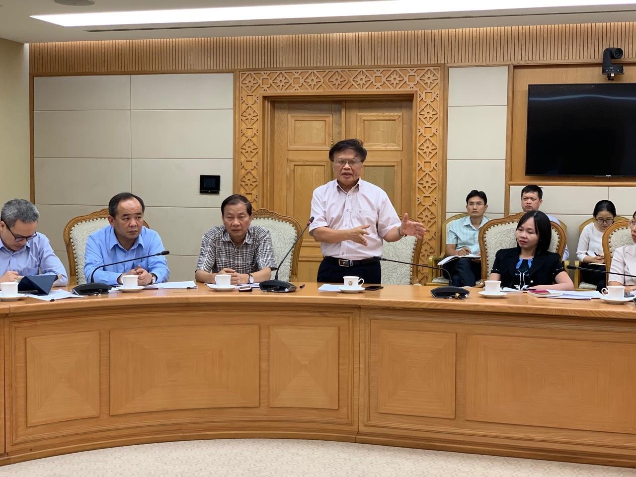 cat giam dieu kien kinh doanh anh 3