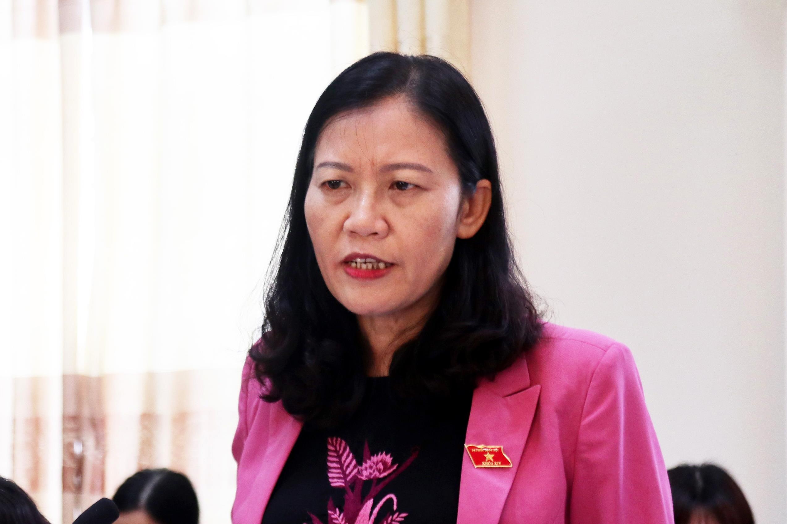 be gai 6 tuoi bi xam hai tinh duc tre em anh 2