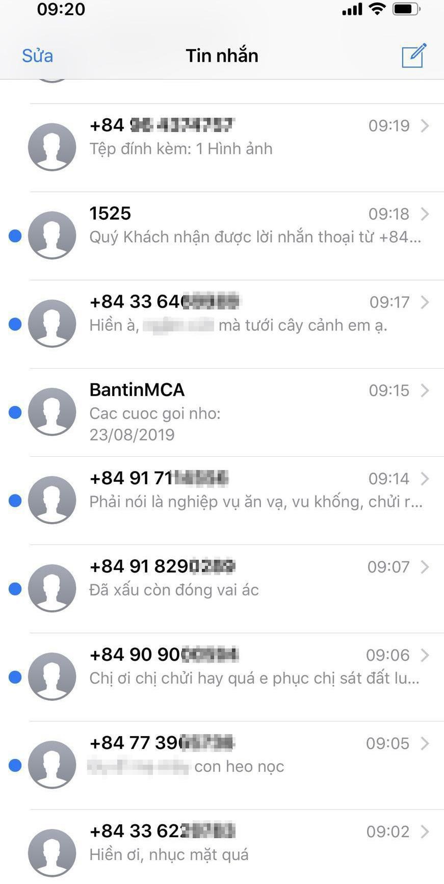 nu cong an chui boi nhan vien san bay anh 1