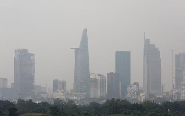 Bo Chinh tri yeu cau khac phuc o nhiem tai Ha Noi, TP.HCM hinh anh