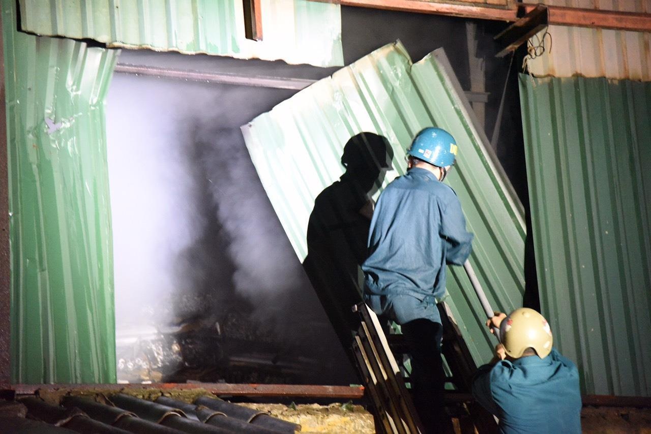 chay lon o cong ty Rang Dong anh 3