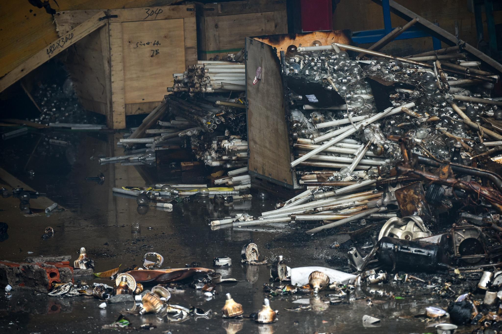 Chu tich Ha Noi: Khong de xay ra hieu lam ve vu chay o Rang Dong hinh anh