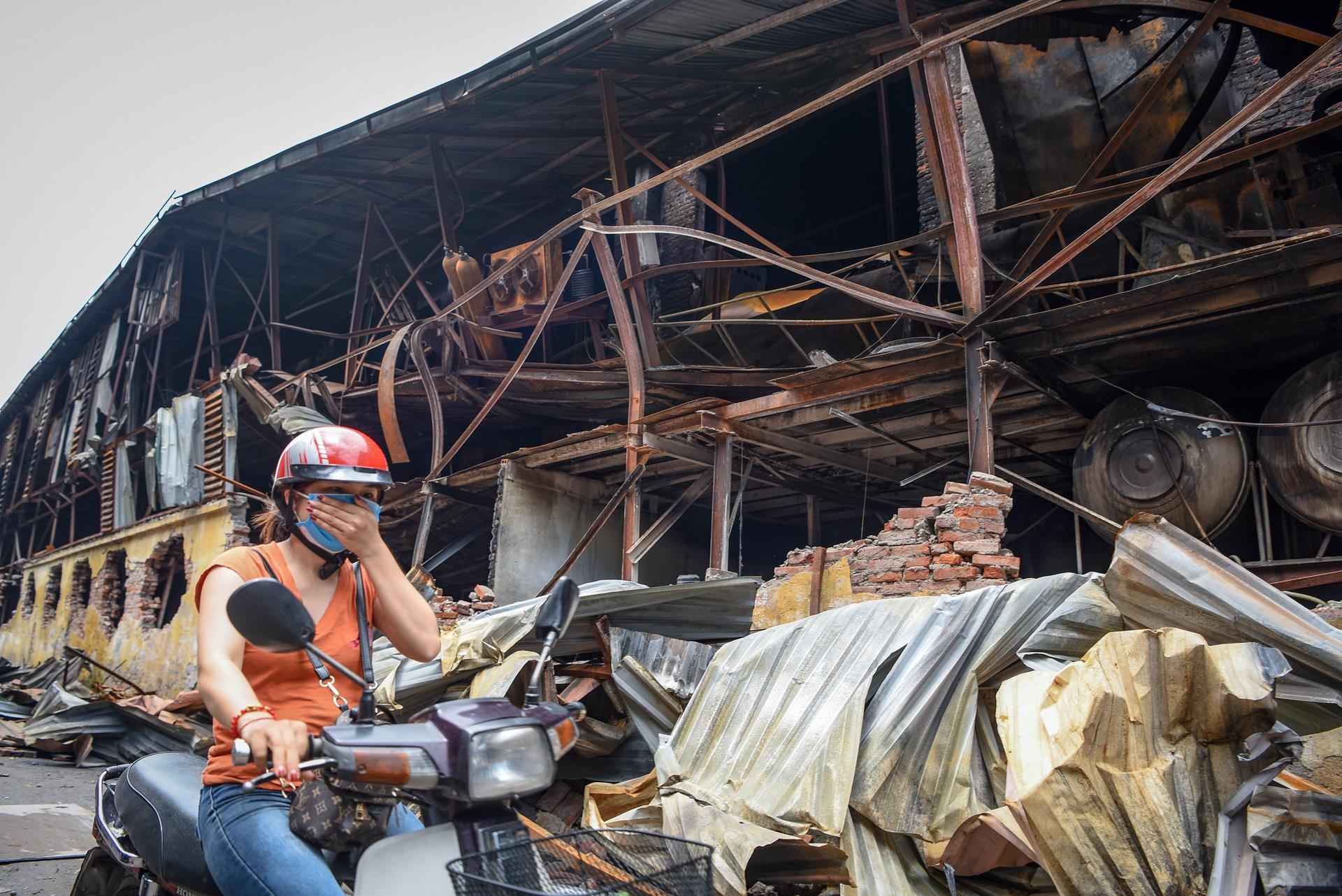 vu chay cong ty Rang Dong anh 3