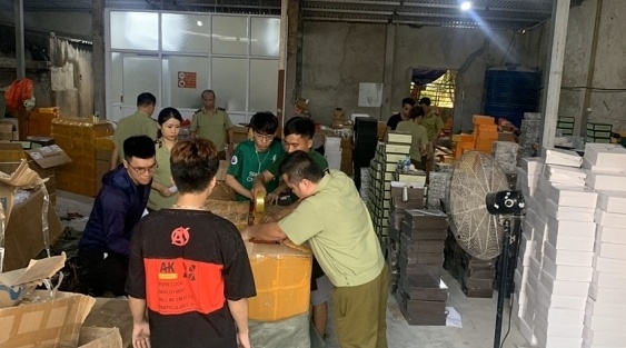 dot kich kho hang thoi trang lau anh 1