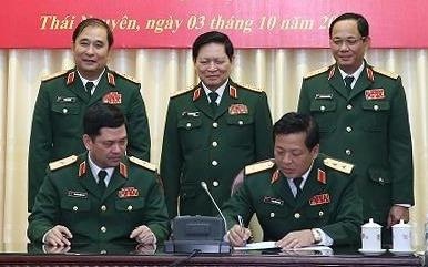 Dieu dong, bo nhiem 5 tuong quan doi hinh anh