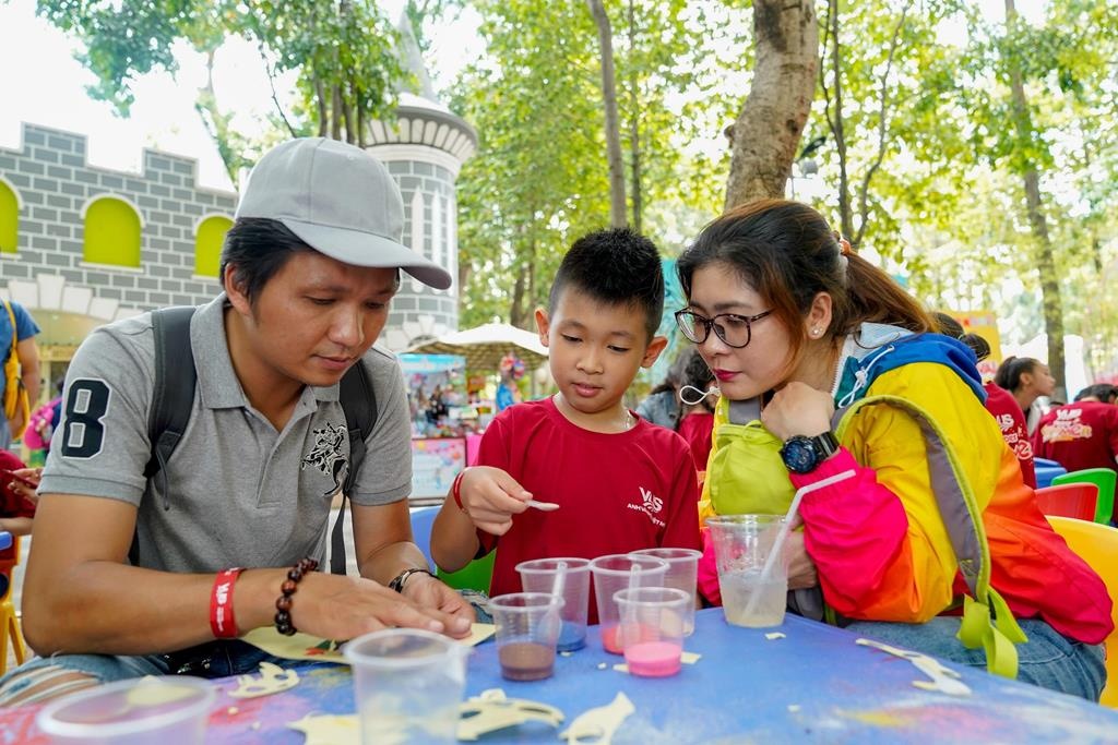 Du kien bo sung mot ngay nghi le trong nam la ngay Gia dinh Viet Nam hinh anh