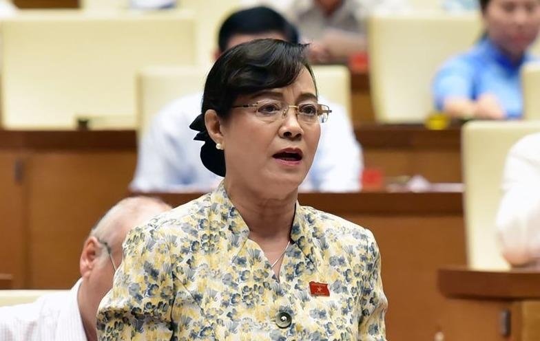 Dai bieu Quyet Tam bat khoc khi tranh luan ve tang gio lam them hinh anh