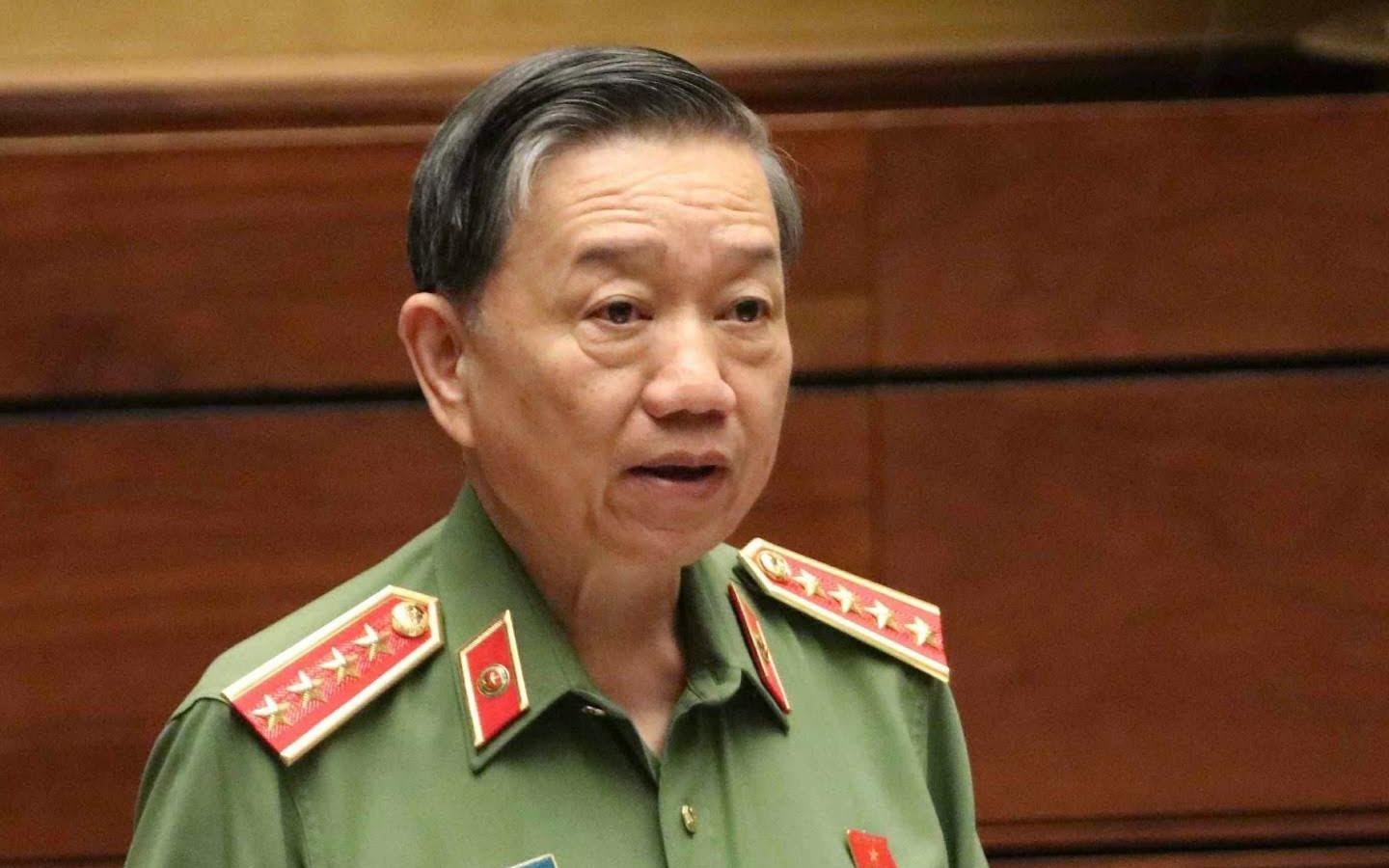 Dai tuong To Lam: Bo Cong an rat sot ruot vu 39 nguoi chet o Anh hinh anh