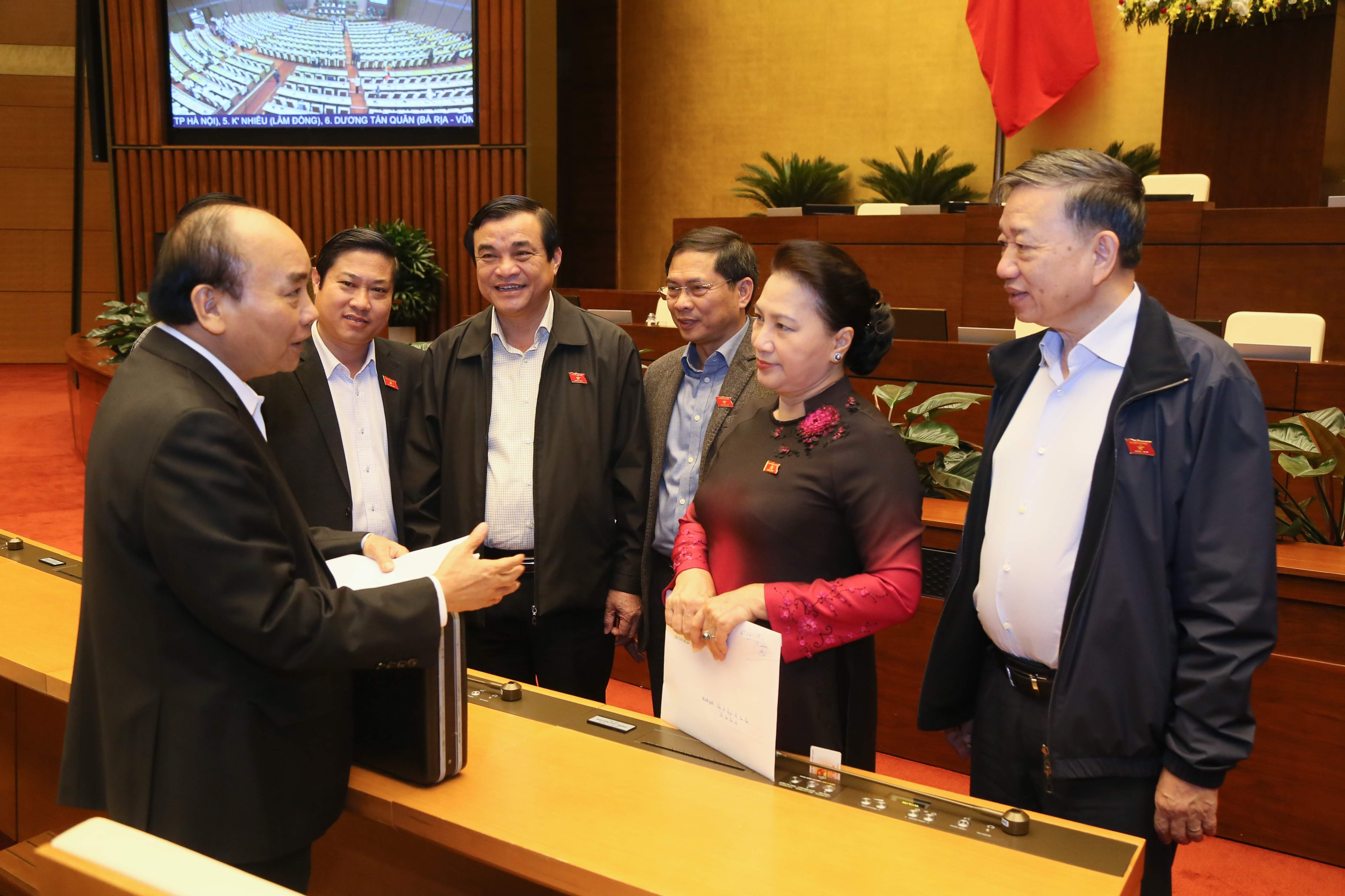 chat van va tra loi chat van anh 1