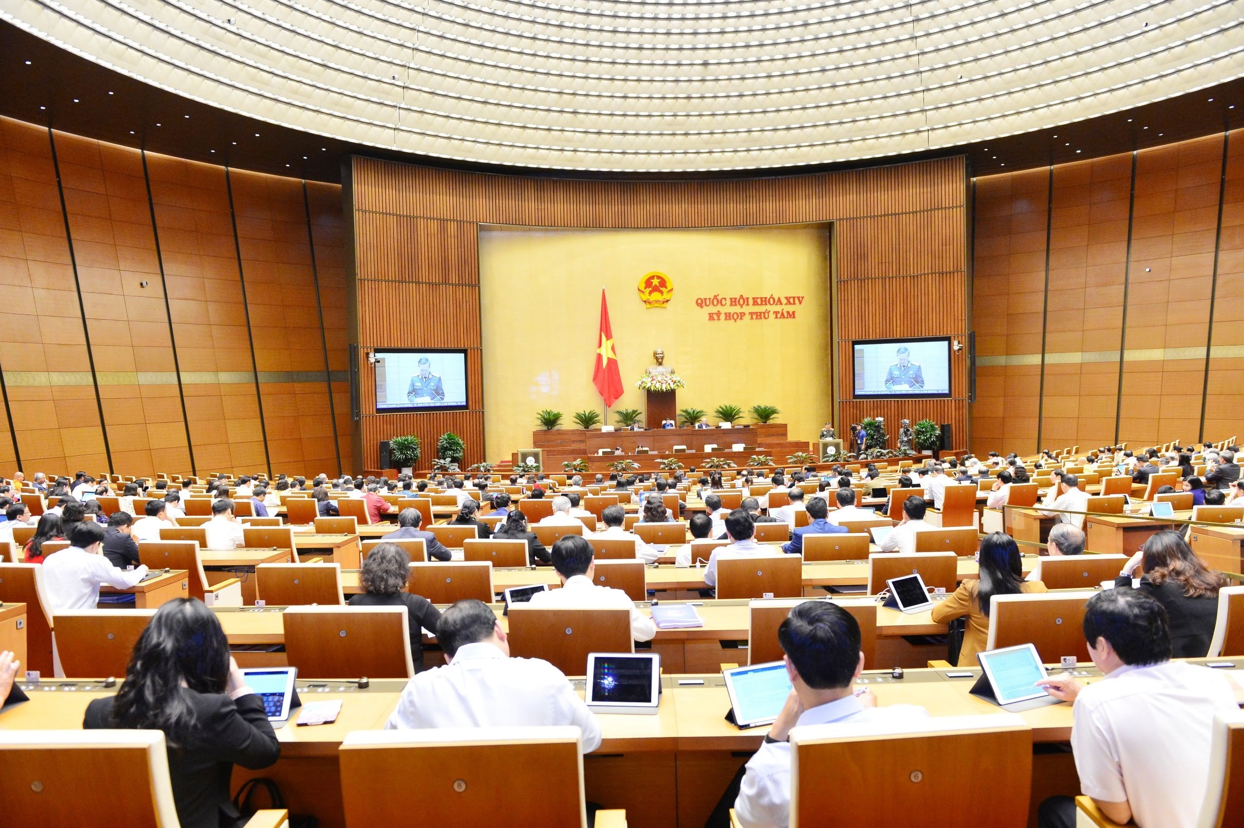 bo truong nhan hoi lo anh 2