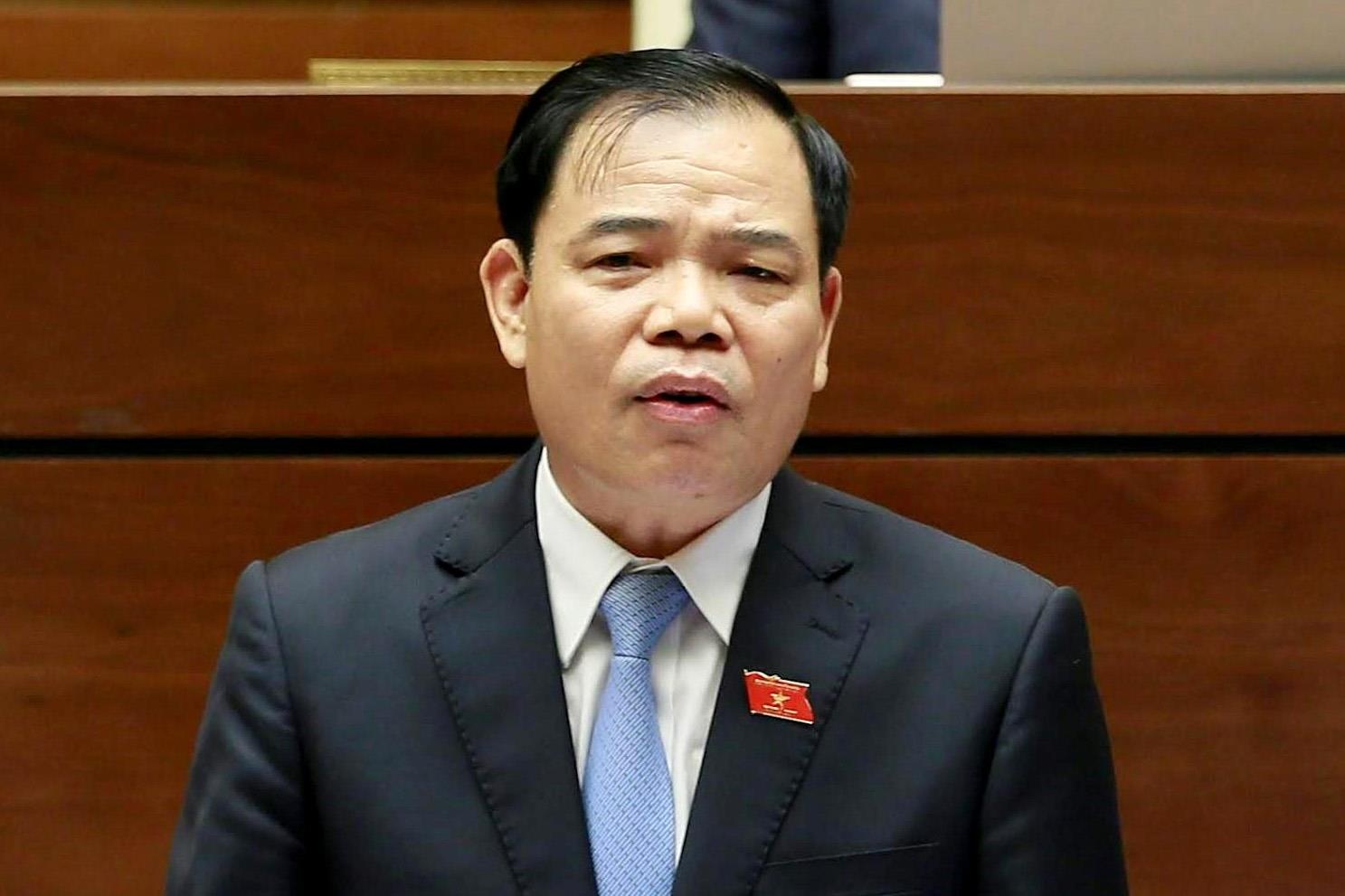 Resort bit duong ra bien, sao hoi ong Bo Nong nghiep? hinh anh