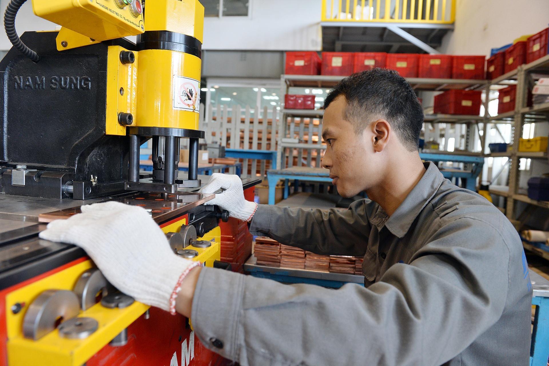 De xuat them ngay nghi le 28/6, chua giam gio lam duoi 48 gio/tuan hinh anh