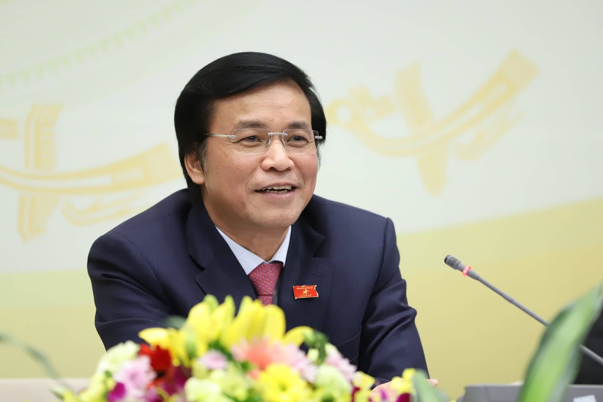 dat hang dai bieu Quoc hoi anh 1