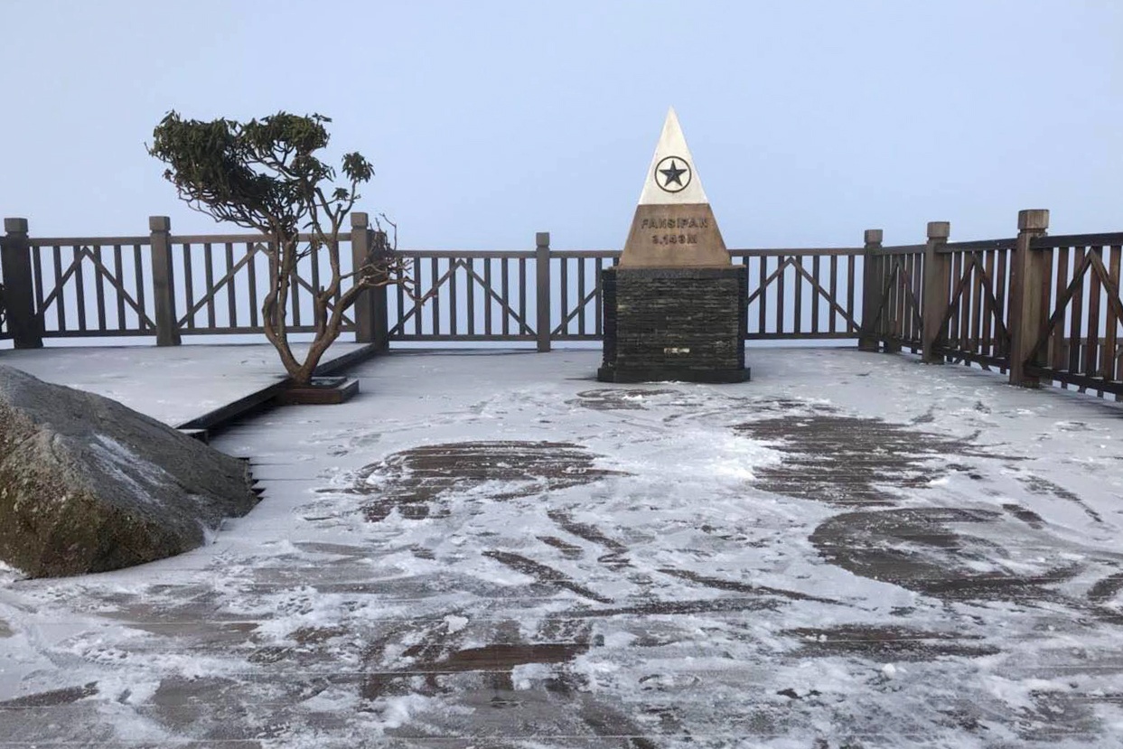 băng giá xuất hiện ở Fansipan ảnh 3 bang gia xuat hien o Fansipan anh 3