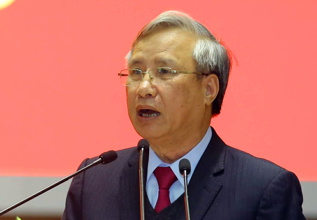 Loai khoi cap uy khoa moi can bo co vo, con vi pham hinh anh