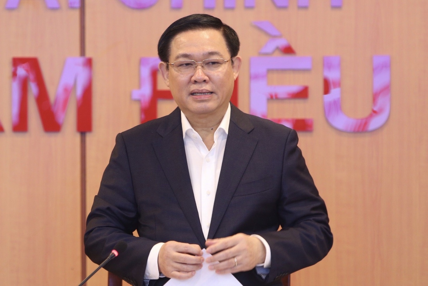 Pho thu tuong Vuong Dinh Hue de nghi co cau lai y thuc cong vu hinh anh