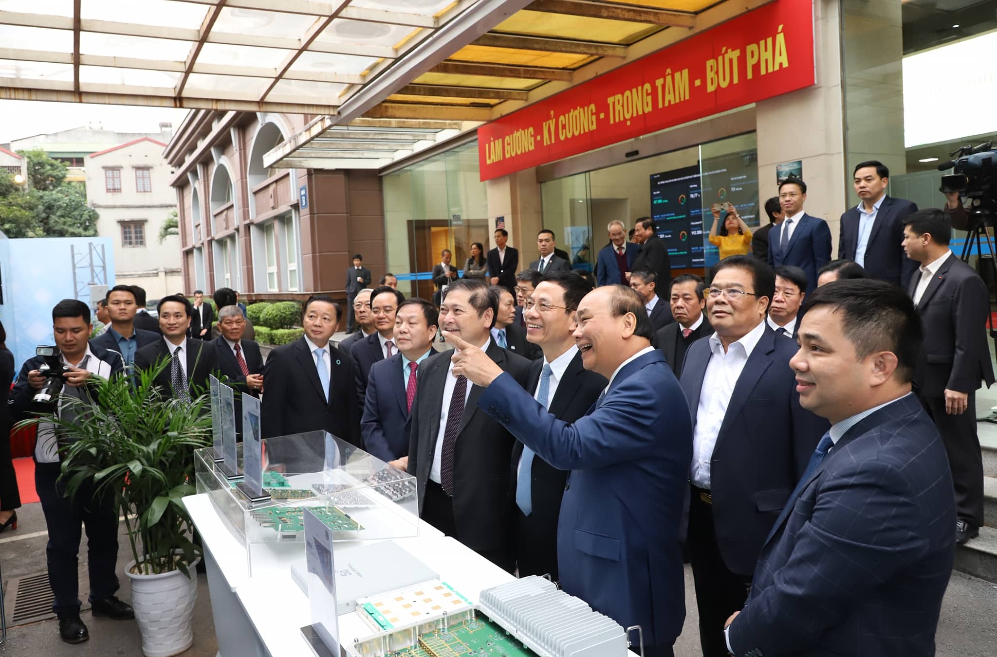 Thu tuong Nguyen Xuan Phuc anh 1