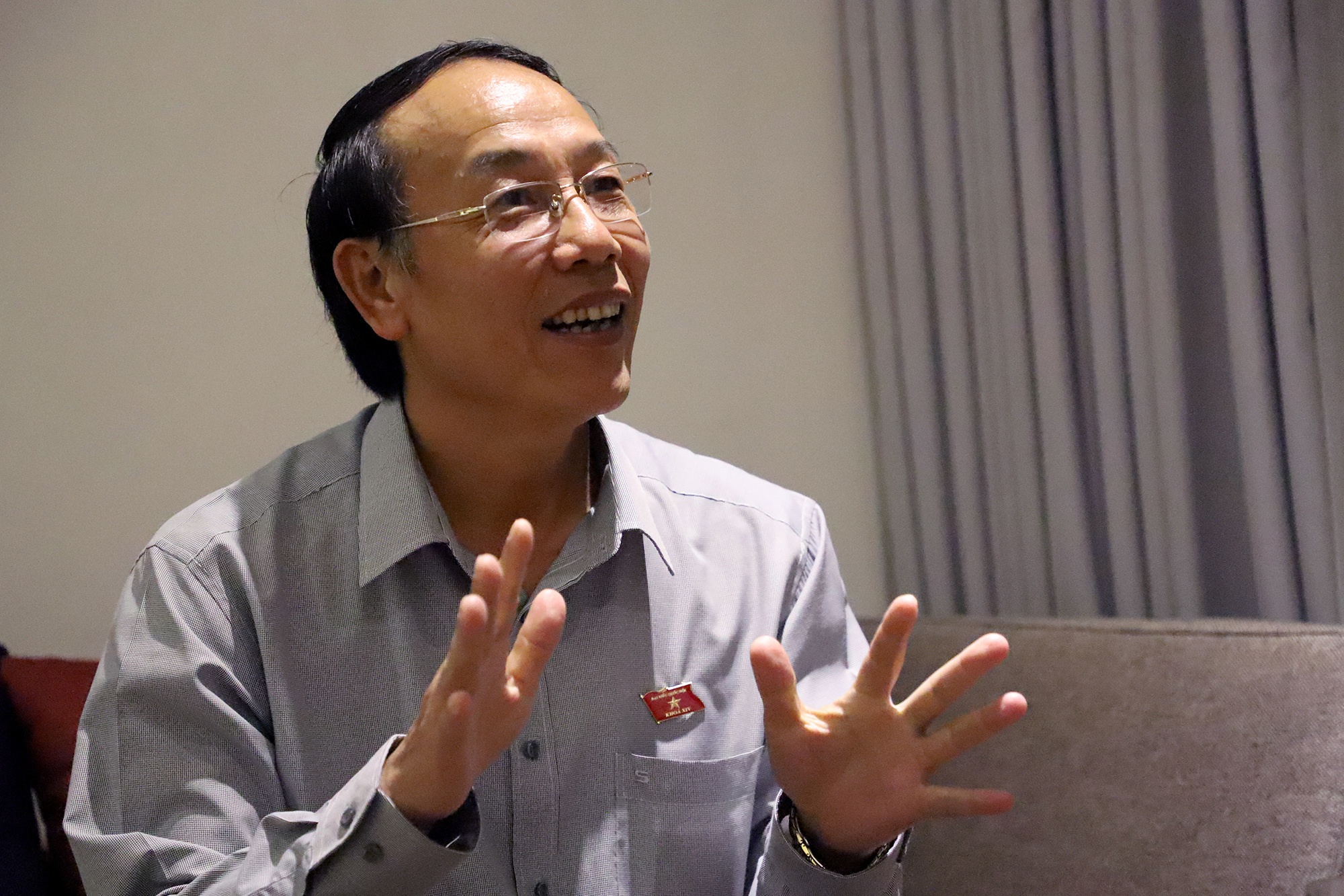 Nu sinh giao ga bi sat hai anh 1