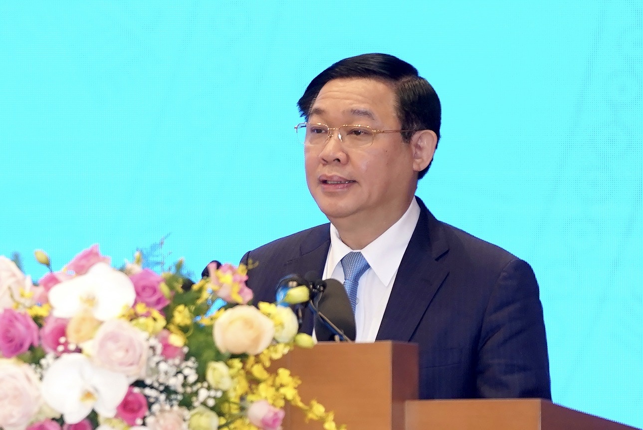 Pho thu tuong: Chinh phu muon lan toa tinh than quyet liet, hanh dong hinh anh