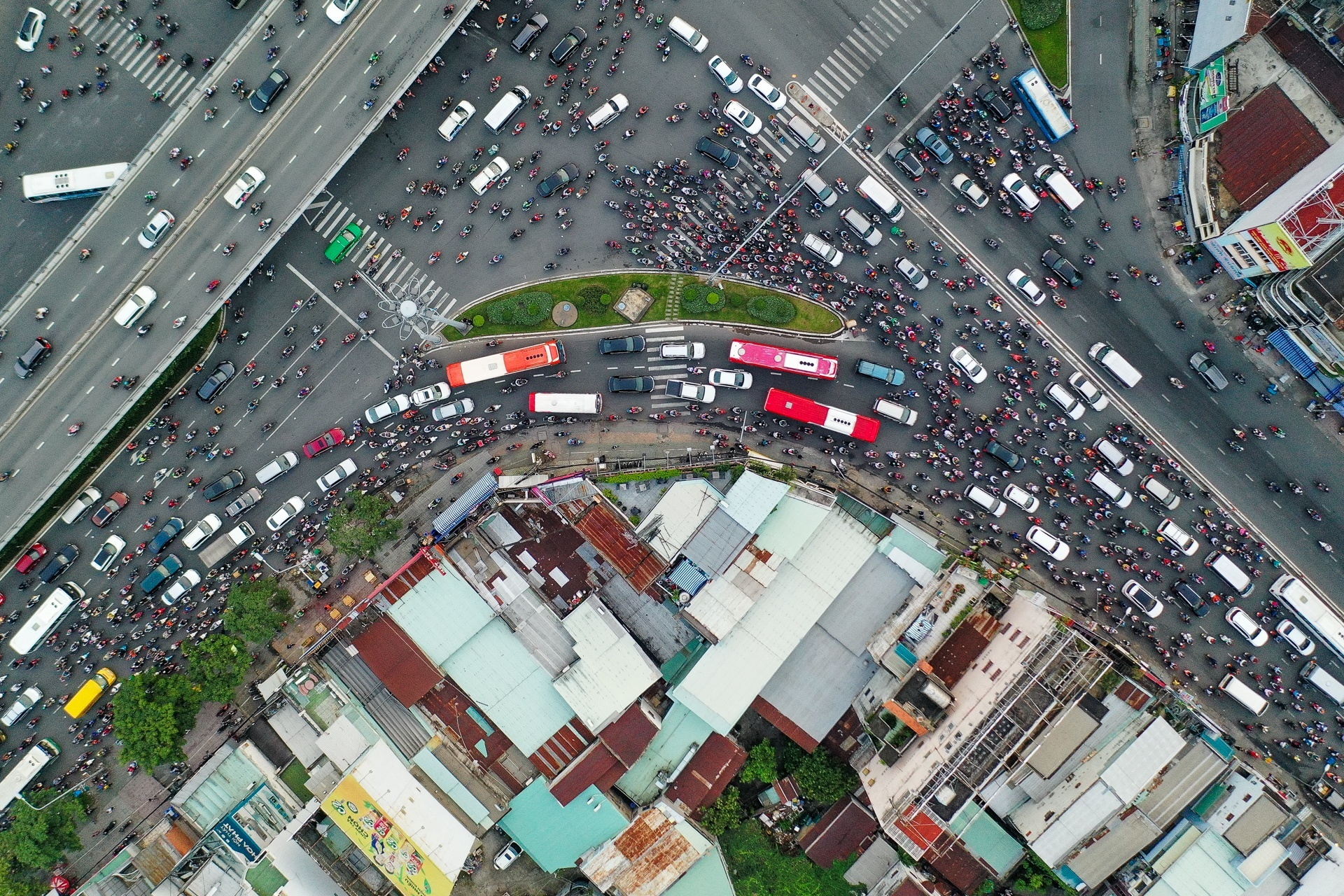 TP.HCM đề xuất tăng tỷ lệ giữ lại ngân sách ảnh 2 TP.HCM de xuat tang ty le giu lai ngan sach anh 2
