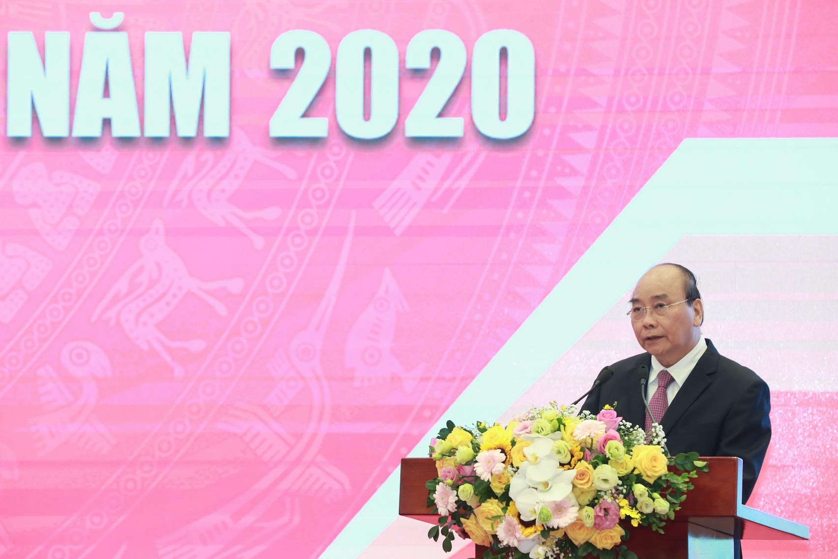 Truong ban Kinh te Trung uong Nguyen Van Binh anh 2