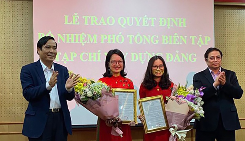 Tap chi Xay dung Dang co 2 nu pho tong bien tap qua thi tuyen hinh anh