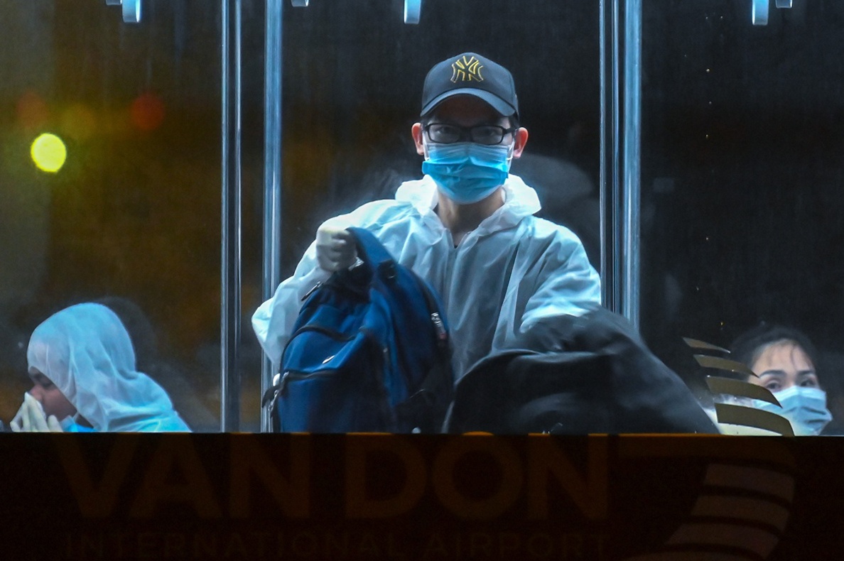 Nguoi Italy nhap canh Viet Nam phai cach ly 14 ngay hinh anh