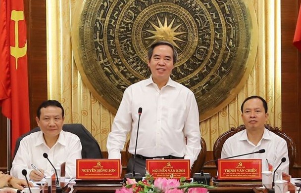 Bo Chinh tri thanh lap Ban chi dao xay dung de an phat trien Thanh Hoa hinh anh