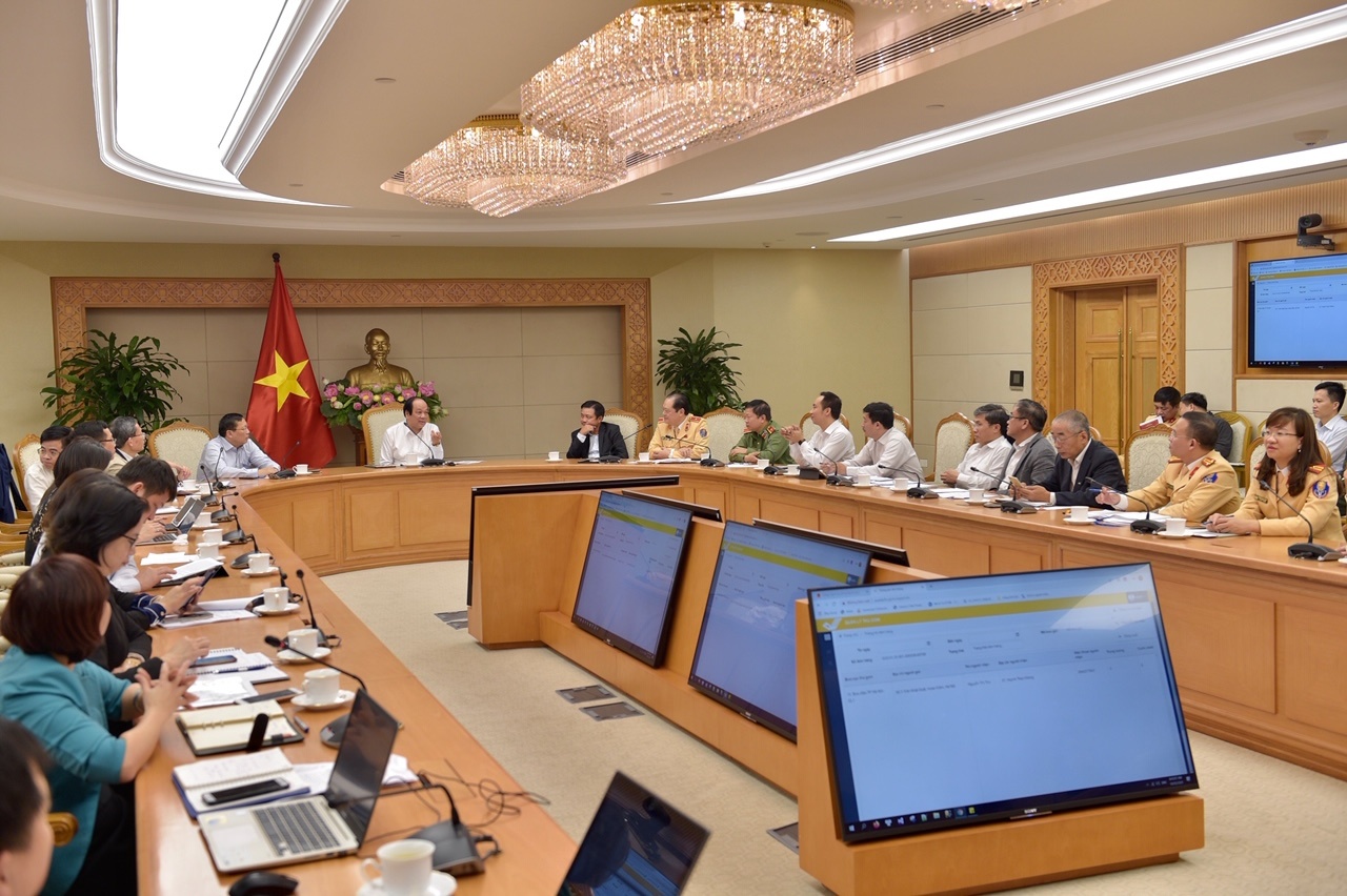 nop phat vi pham giao thong qua mang anh 1