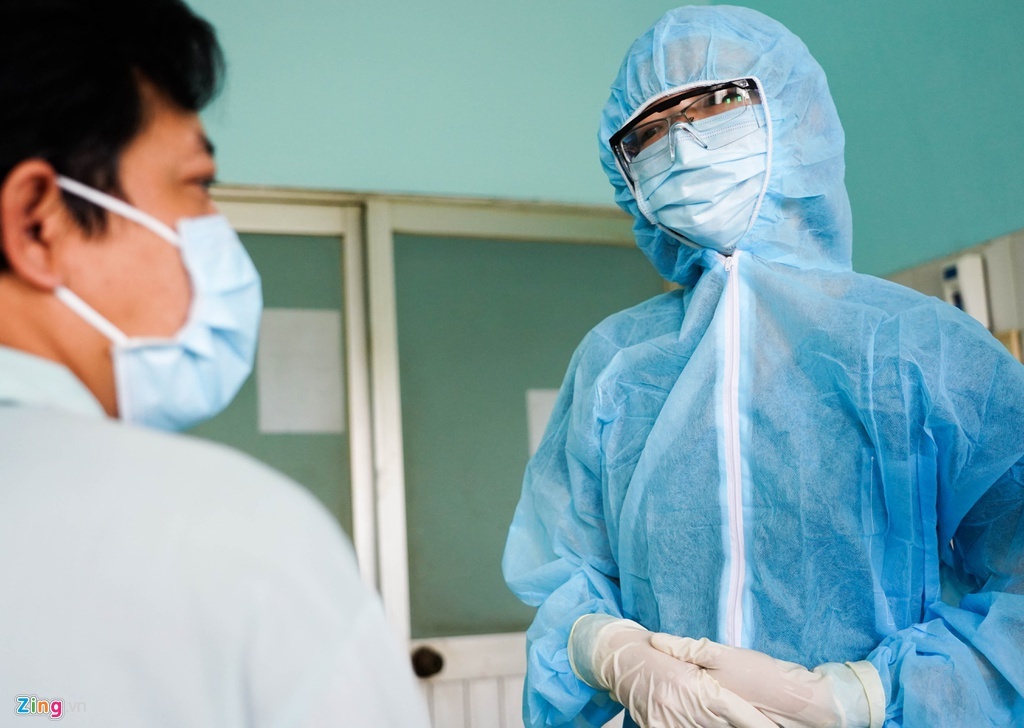 ngan chan nguon dich Covid-19 xam nhap tu ben ngoai anh 2