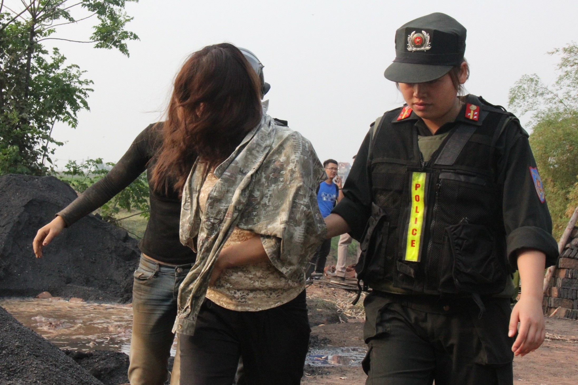 Pha duong day danh bac 'quy ba' hon nua ty dong hinh anh