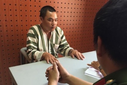 Truy lung ke gay ra 15 vu cuop, hiep dam trong rung cao su hinh anh