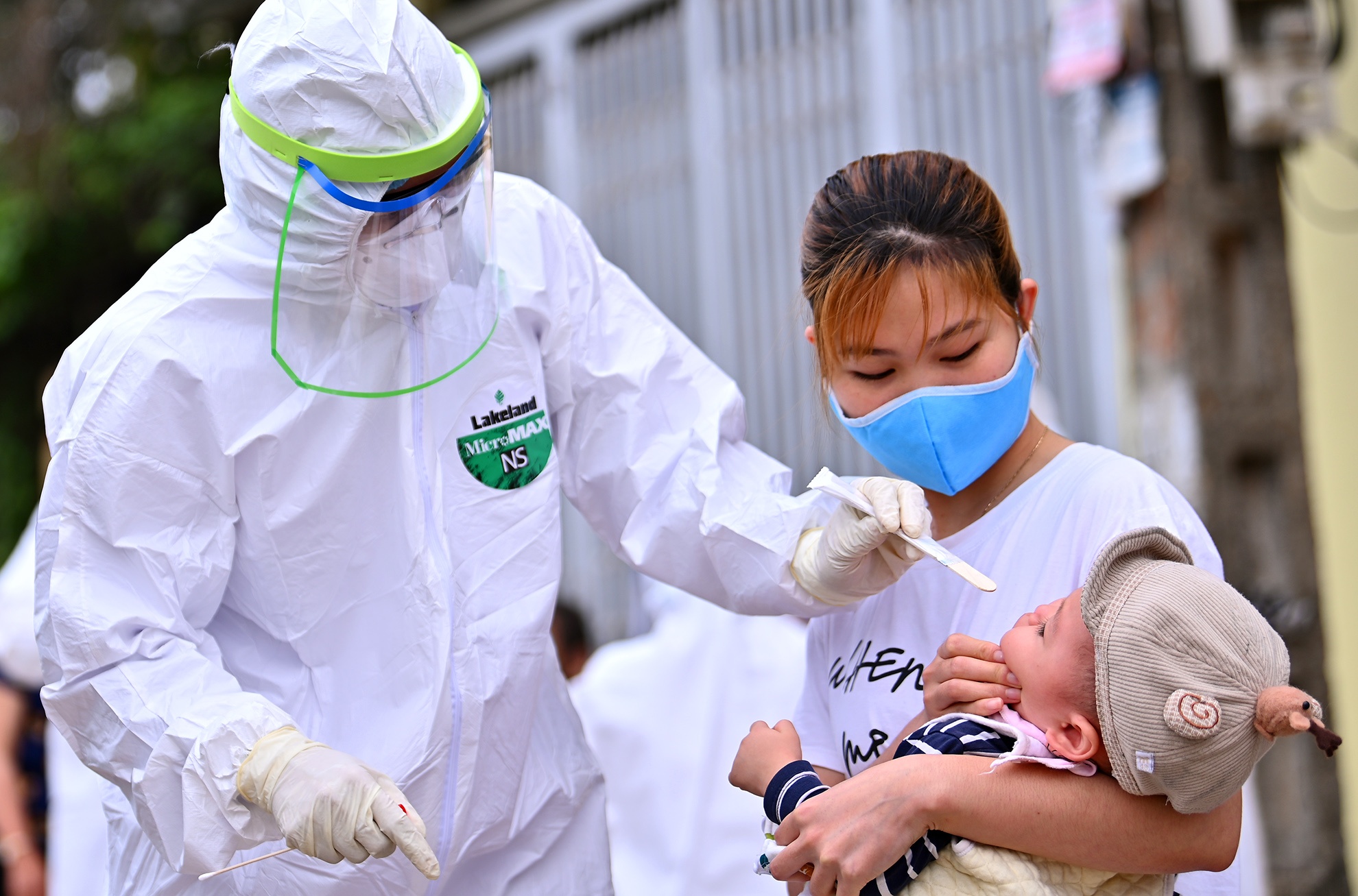 Thu tuong: Ngay 15/4 se xem xet co keo dai cach ly xa hoi hay khong hinh anh