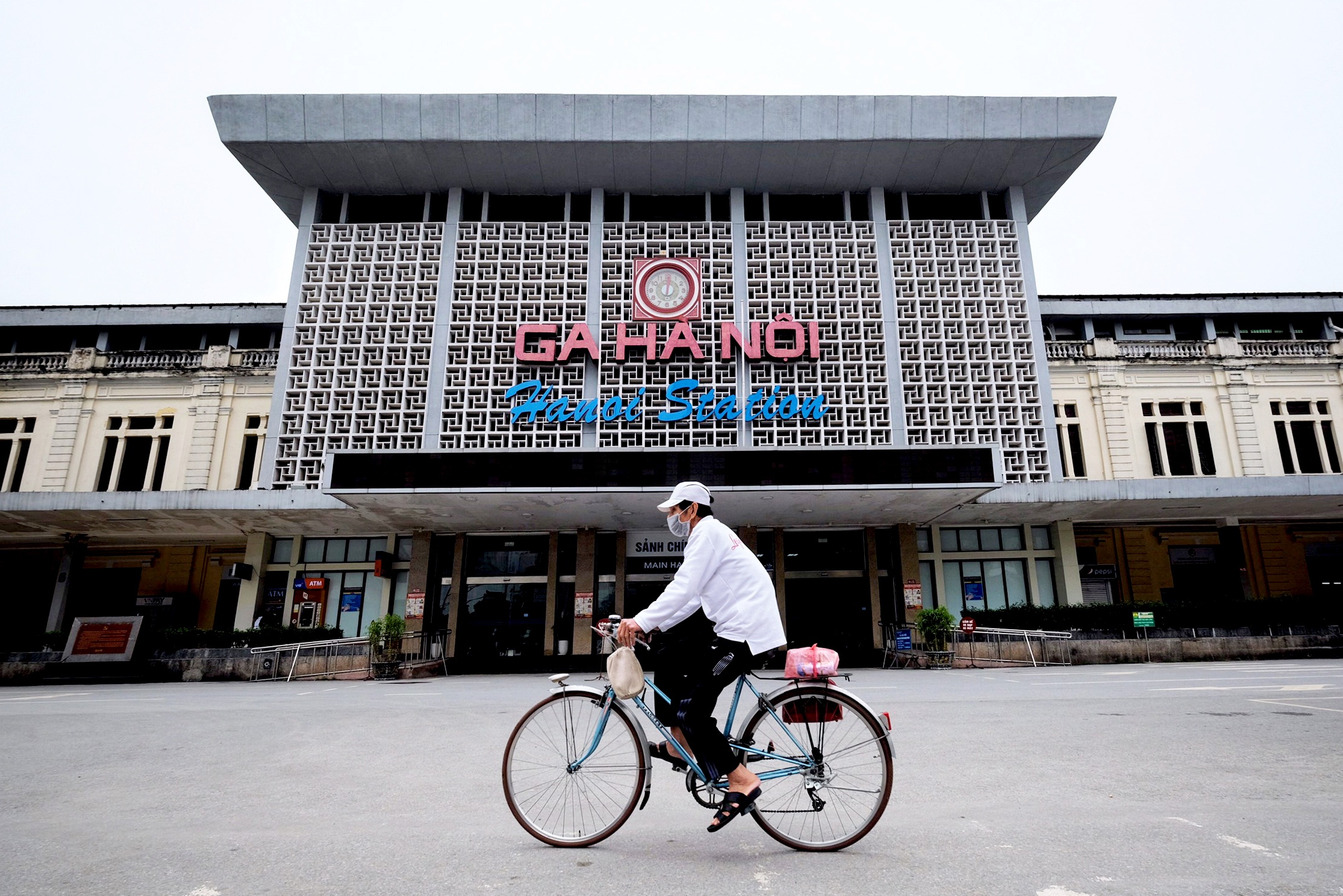 Vi sao khong can thiet phong toa Ha Noi? hinh anh