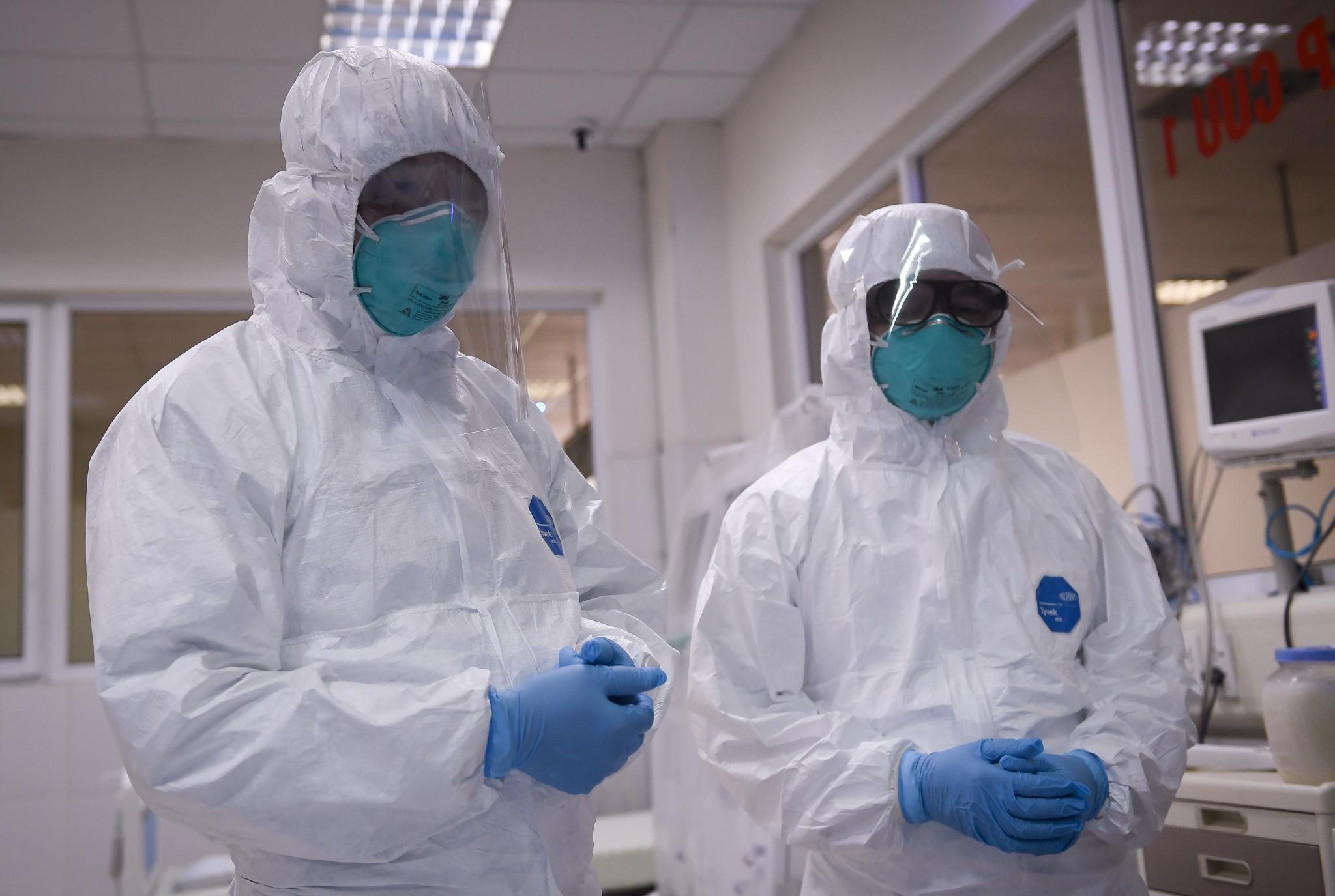 Thu truong Bo Y te ly giai nguyen nhan 5 ca duong tinh tro lai hinh anh